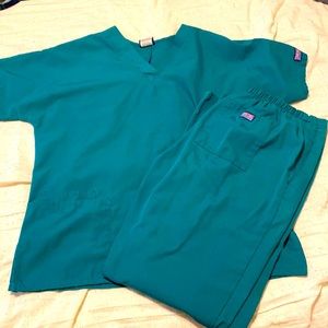 Green Cherokee Workwear Scrub set